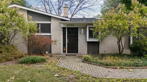 3990 W Loch Alpine Drive Dr, Ann Arbor, MI 48103