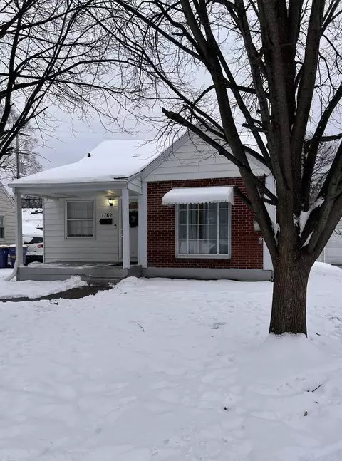 1762 Tamarack Ave NW, Grand Rapids, MI 49504