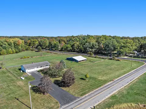 2300 E Hickory Rd, Battle Creek, MI 49017