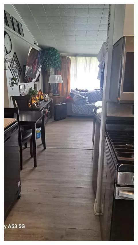 244 E Prospect St, Jackson, MI 49203 photo 4