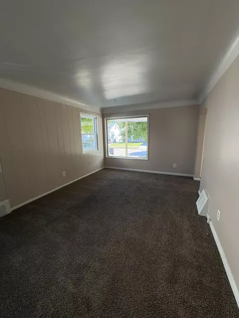 17746 Brinson St, Riverview, MI 48193 photo 4