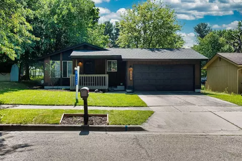 2410 Robinson Rd, Lansing, MI 48910