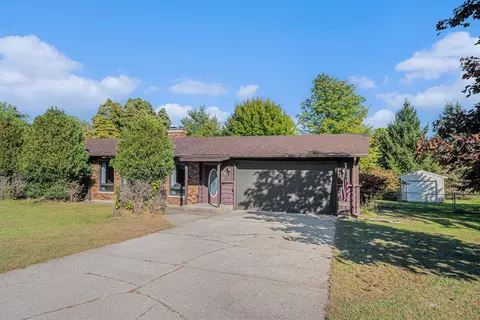 505 Peach St, Whitehall, MI 49461