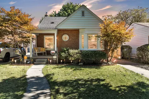 2947 Mckinley St, Dearborn, MI 48124