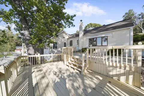 Exterior - 935 Otney Dr, Jackson, MI 49201 photo 18 of 24