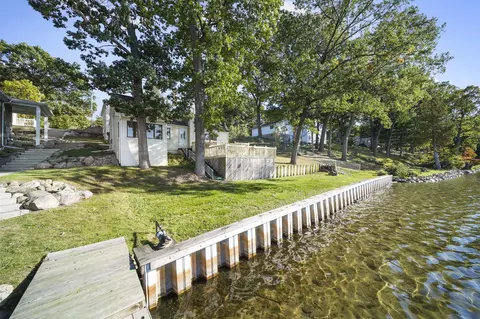 Exterior - 935 Otney Dr, Jackson, MI 49201 photo 20 of 24