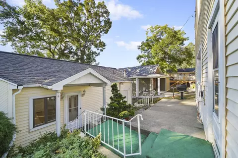 Exterior - 935 Otney Dr, Jackson, MI 49201 photo 6 of 24