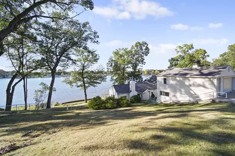 Exterior - 935 Otney Dr, Jackson, MI 49201 photo 16 of 24