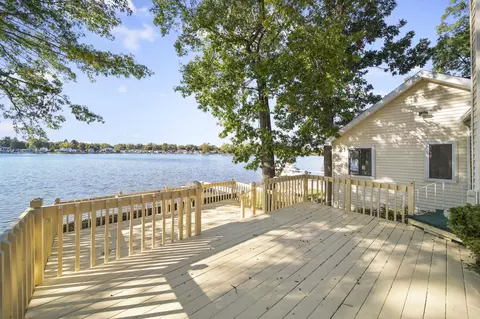 Exterior - 935 Otney Dr, Jackson, MI 49201 photo 10 of 24
