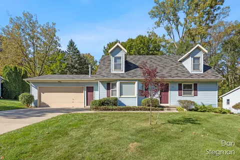 4637 Breckenridge Dr NE, Grand Rapids, MI 49525