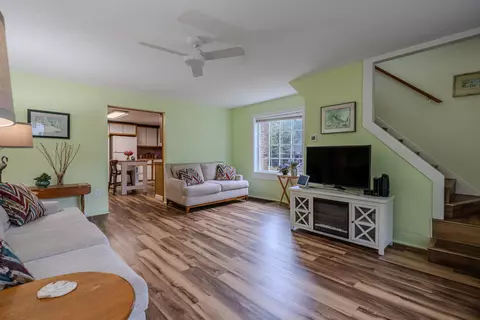 539 N Morris St, Pentwater, MI 49449