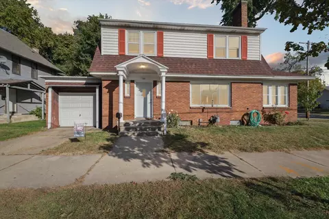 856 Neland Ave SE, Grand Rapids, MI 49507