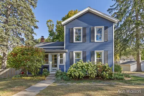 429 S Lincoln St, Portland, MI 48875
