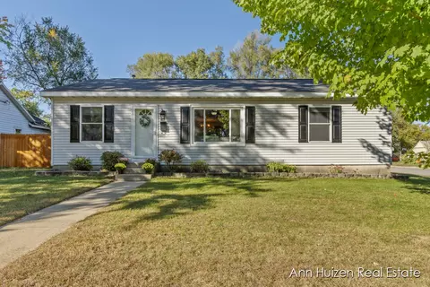 905 Bryant St SW, Wyoming, MI 49509