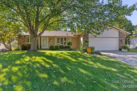 4459 Springmont Dr SE, Kentwood, MI 49512