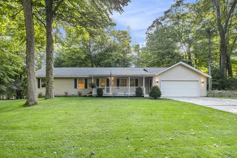 360 S Morris St, Pentwater, MI 49449