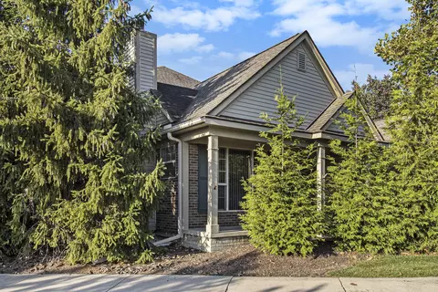 222 Commons Ct, Saline, MI 48176 photo 32