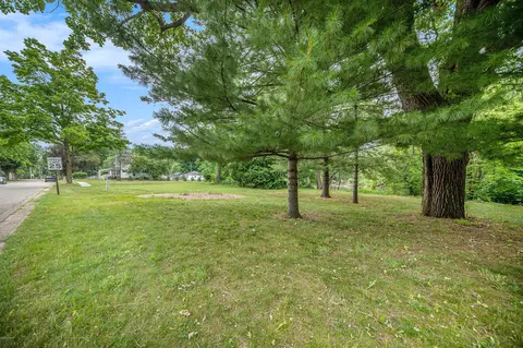 427 Hicks St, Plainwell, MI 49080 photo 15