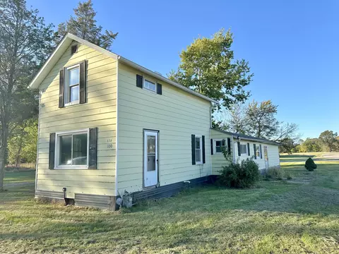 130 W Garfield Ave, Coldwater, MI 49036