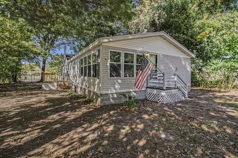 133 N Cook St, Hesperia, MI 49421