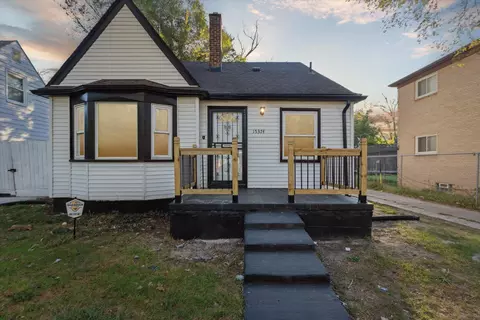 15374 Hubbell Ave, Detroit, MI 48227