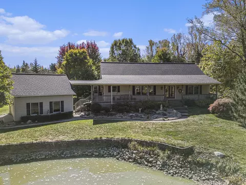 6098 138th Ave, Holland, MI 49423