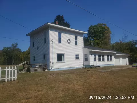 401 E 3rd St, Hersey, MI 49639