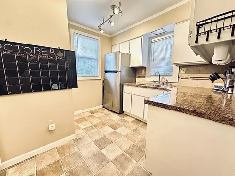 608 Royal Dr, Jackson, MI 49202 photo 5