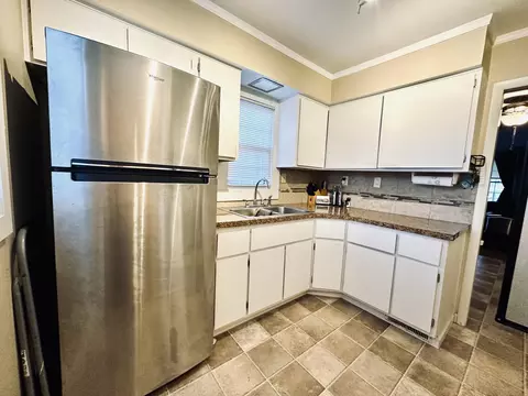608 Royal Dr, Jackson, MI 49202 photo 6