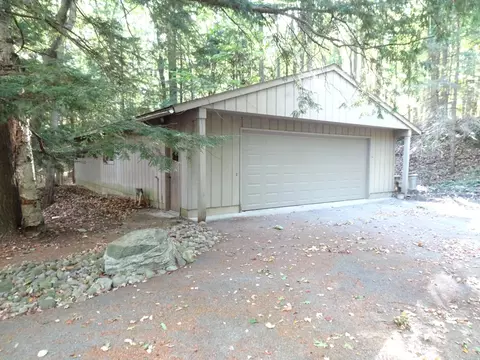 469 E Kott Rd, Manistee, MI 49660 photo 2