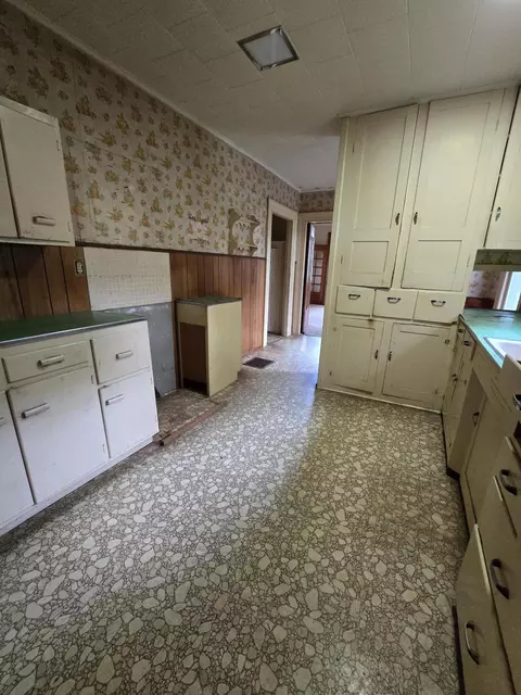 103 S Railroad St, Allen, MI 49227 photo 9