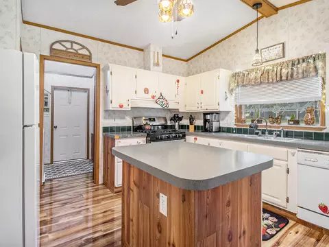 181 106th, Plainwell, MI 49080 photo 8