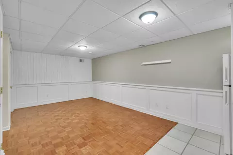 Living - 413 Settlers Cv, Tecumseh, MI 49286 photo 8 of 9