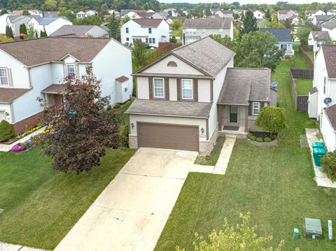 6391 Oakhurst Dr, Ypsilanti, MI 48197