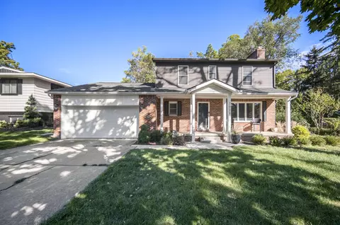 2055 Camelot Rd, Ann Arbor, MI 48104