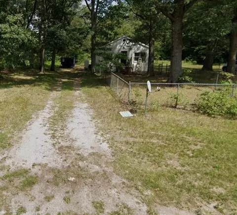 3206 Ewing Rd, Twin Lake, MI 49457