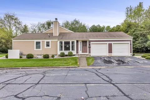 4952 Winter Pl #53, Jackson, MI 49201