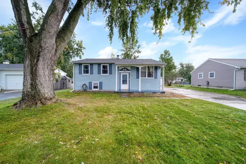 5633 Poplar Dr, Jackson, MI 49201