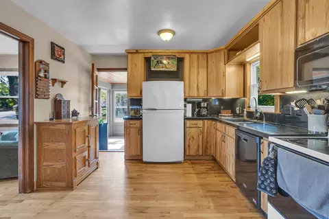 702 17th St, Jackson, MI 49203 photo 7