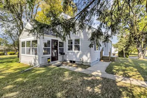 702 17th St, Jackson, MI 49203 photo 3