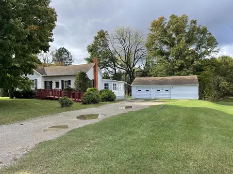 20533 Logan Rd, Manchester, MI 48158