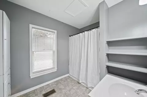 2108 First St, Jackson, MI 49203 photo 15