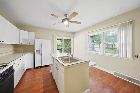 2108 First St, Jackson, MI 49203 photo 5