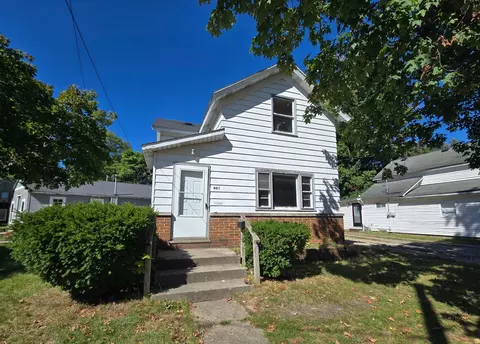 401 W Railroad St, Dowagiac, MI 49047