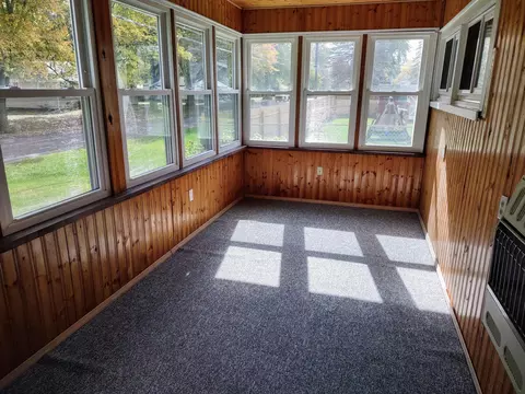 604 Jacqueline St, Jackson, MI 49202 photo 6