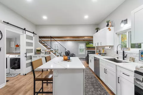 Kitchen - 2531 Reynolds Rd, Jackson, MI 49201 photo 1 of 7