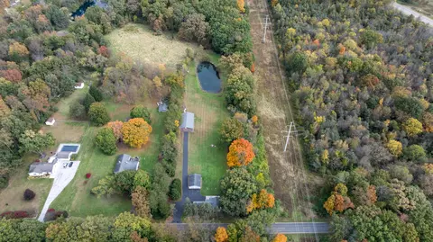 View/Area - 2531 Reynolds Rd, Jackson, MI 49201 photo 6 of 11