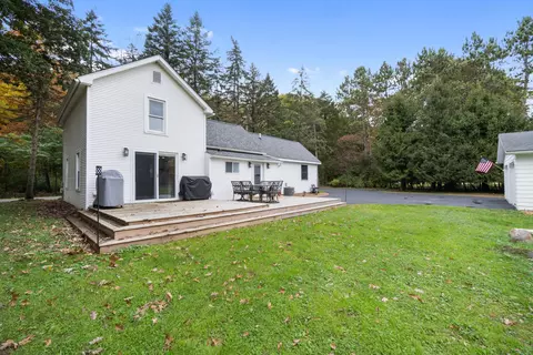 Exterior - 2531 Reynolds Rd, Jackson, MI 49201 photo 7 of 23