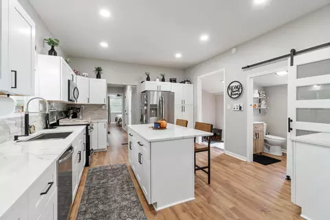 Kitchen - 2531 Reynolds Rd, Jackson, MI 49201 photo 7 of 7
