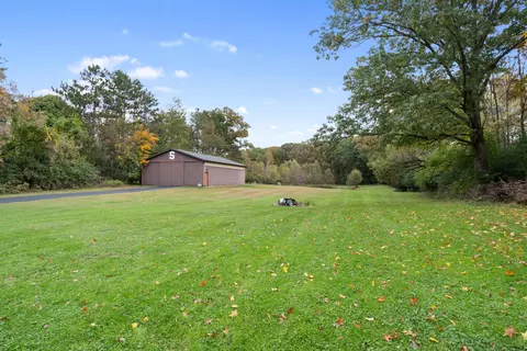 Exterior - 2531 Reynolds Rd, Jackson, MI 49201 photo 20 of 23